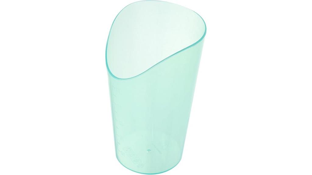 spill resistant drinking cup