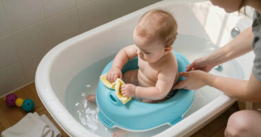 15 Best Baby Bath Seats for Easier Sit-Up Bathing in 2027